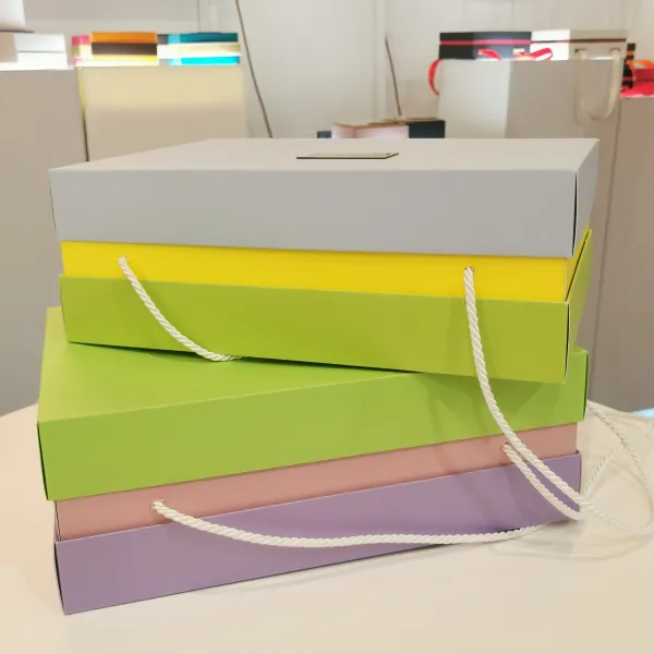 SCATOLA COLOMBA DI PASQUA