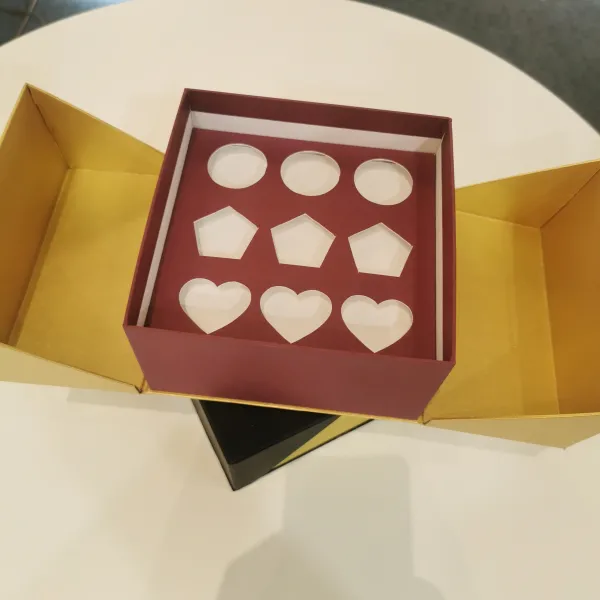 Scatola cioccolatini, mono porzione, dolce, macarons,