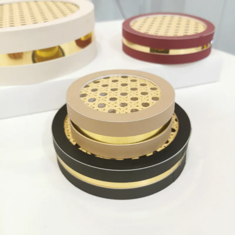 Scatola romantica con dettaglio in paglia di Vienna per dolce, torta, crostata, monoporzione, porta paste