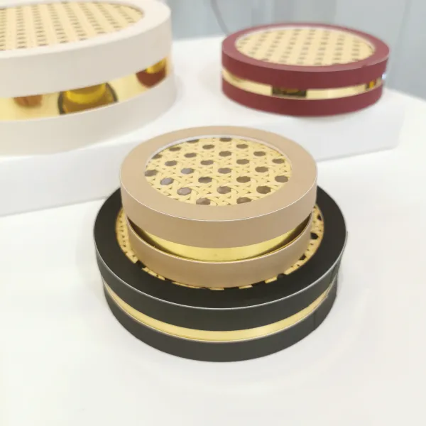 Scatola romantica con dettaglio in paglia di Vienna per dolce, torta, crostata, monoporzione, porta paste