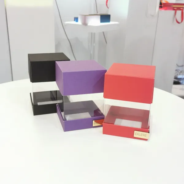 Scatola biscotti, cioccolatini, dolci, macarons, cookies, cantucci