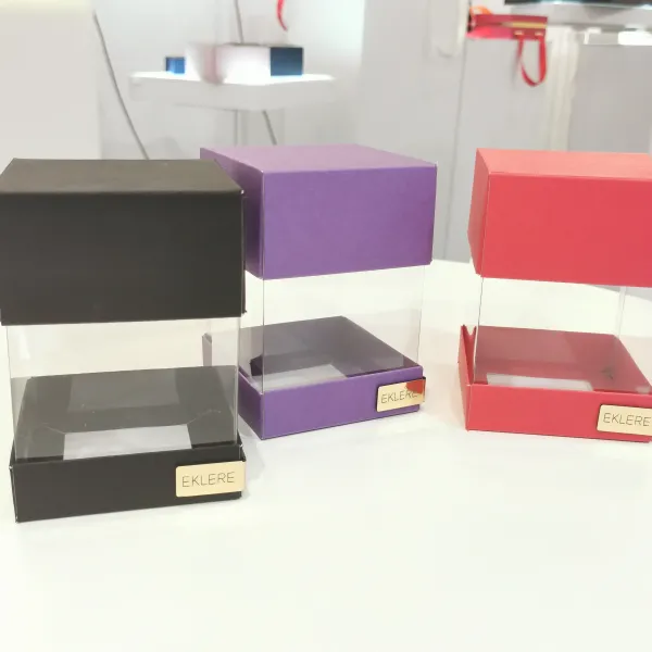 Scatola biscotti, cioccolatini, dolci, macarons, cookies, cantucci