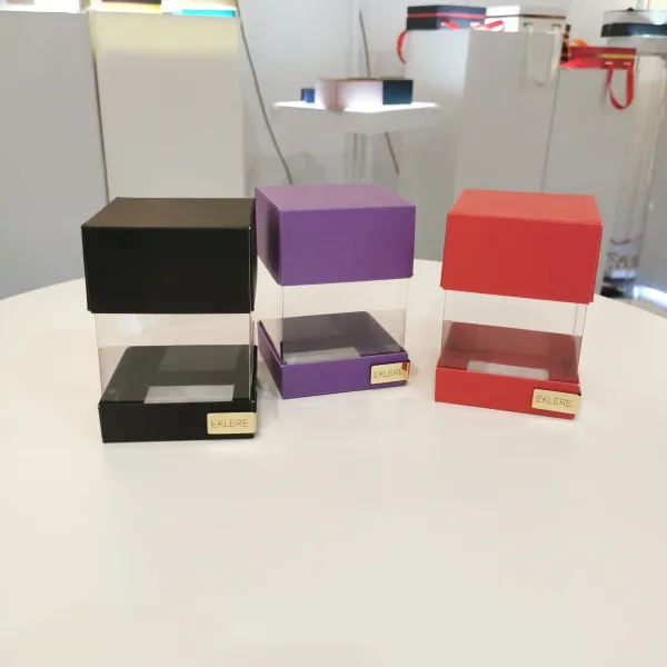 Scatola biscotti, cioccolatini, dolci, macarons, cookies, cantucci