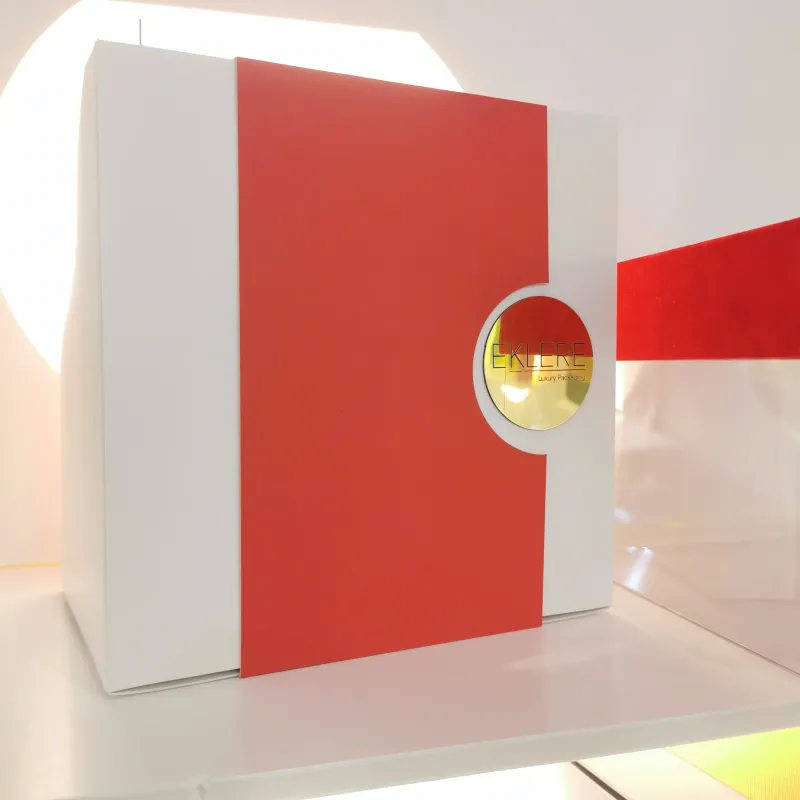 SCATOLA MINIMAL CHIC PANETTONE E COLOMBA  ABBATTIBILE