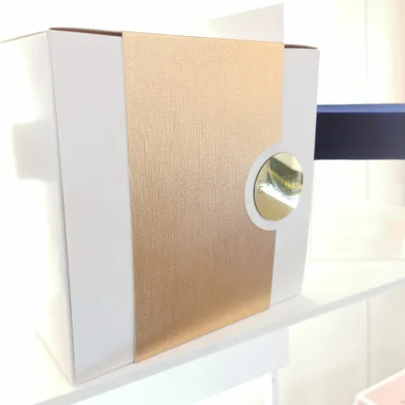 SCATOLA MINIMAL CHIC PANETTONE E COLOMBA  ABBATTIBILE 2