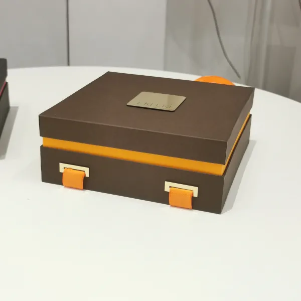 SCATOLA LUXURY CIOCCOLATINI, BON BON, PRALINE