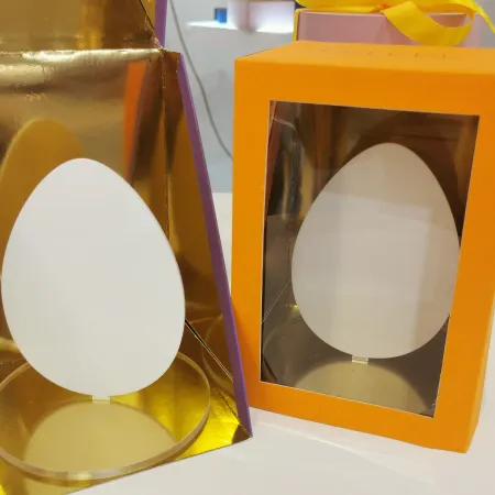 CONFEZIONE UOVO DI PASQUA O ALTRI SOGGETTI 2