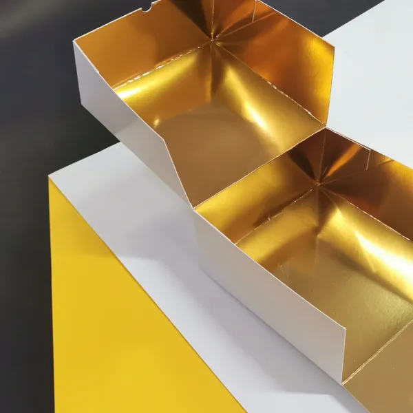 scatola fustellata dolci 200X200 mm