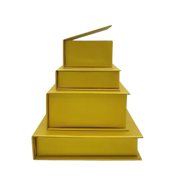 Scatola a libro rivestita in carta perlata, misure 90x90x30mm