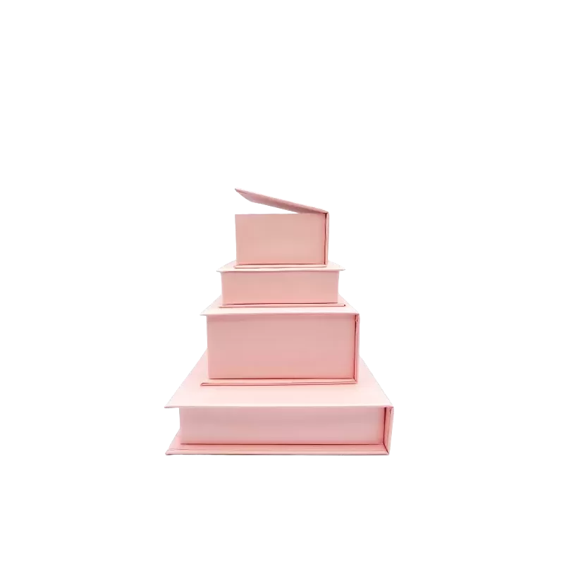 Scatola a libro rivestita in carta perlata, misure 90x90x30mm