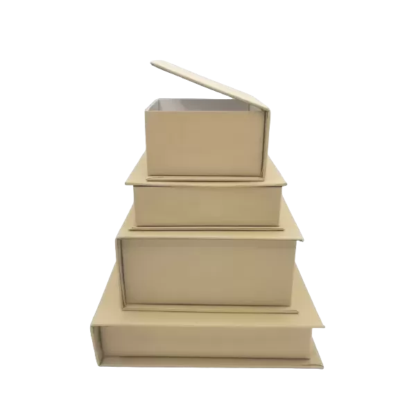 Scatola a libro rivestita in carta perlata, misure 90x90x30mm