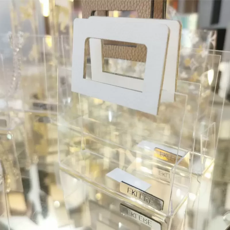 Pochette Luxury Event realizzata in plex trasparente