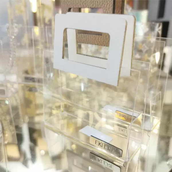 Pochette Luxury Event realizzata in plex trasparente
