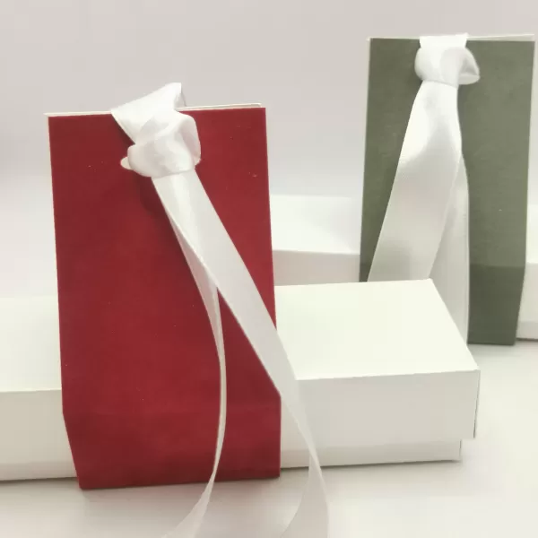 Scatola degustazione, confetti, bon bon, praline, marshmallow, ecc