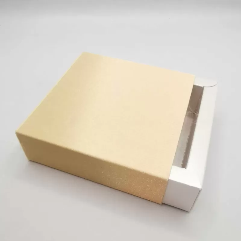 Scatola degustazione a fiammifero confetti, cioccolato, praline, marshmallow