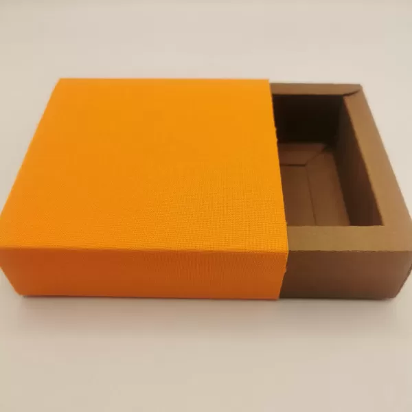 Scatola degustazione a fiammifero confetti, cioccolato, praline, marshmallow