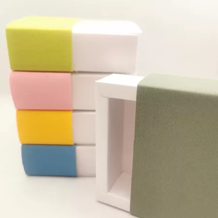 Scatola degustazione a fiammifero confetti, cioccolato, praline, marshmallow