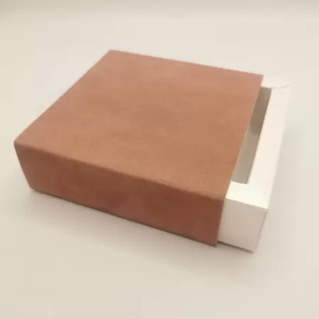 Scatola degustazione a fiammifero confetti, cioccolato, praline, marshmallow