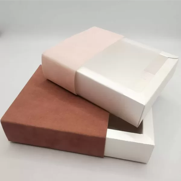 Scatola degustazione a fiammifero confetti, cioccolato, praline, marshmallow