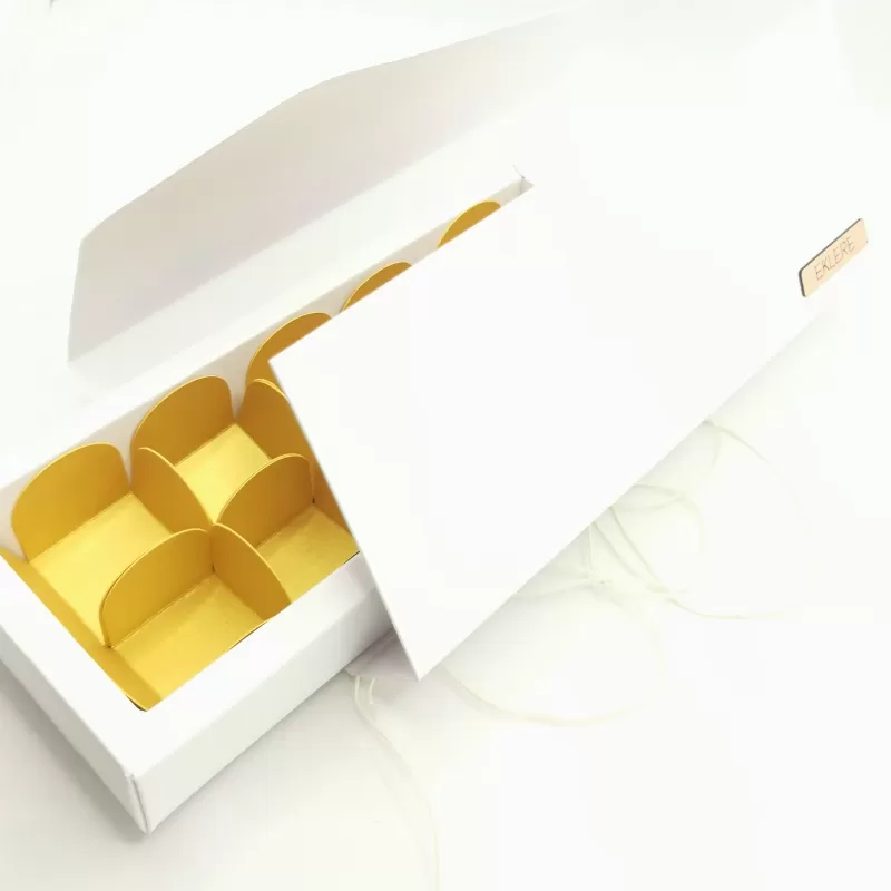 SCATOLA DEGUSTAZIONE CIOCCOLATO, CONFETTI, BON BON, ALTRO