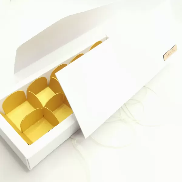 SCATOLA DEGUSTAZIONE CIOCCOLATO, CONFETTI, BON BON, ALTRO