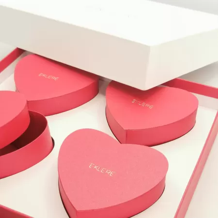 SCATOLA CUORI SAN VALENTINO CIOCCOLATO, CONFETTI, PRALINE, BON BON